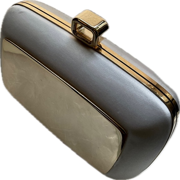 Roger Vivier White Satin with Gold Hardware Ivory Silk Satin lined Clutch - Picture 1 of 12